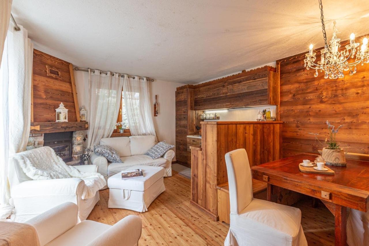 L'Atelier Du Temps - Le Petit Refuge Appartement กอนเญ ภายนอก รูปภาพ