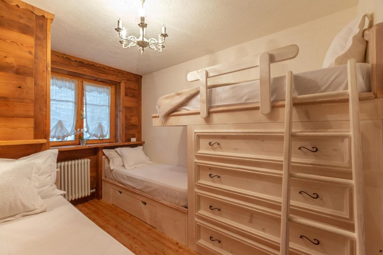 L'Atelier Du Temps - Le Petit Refuge Appartement กอนเญ ภายนอก รูปภาพ