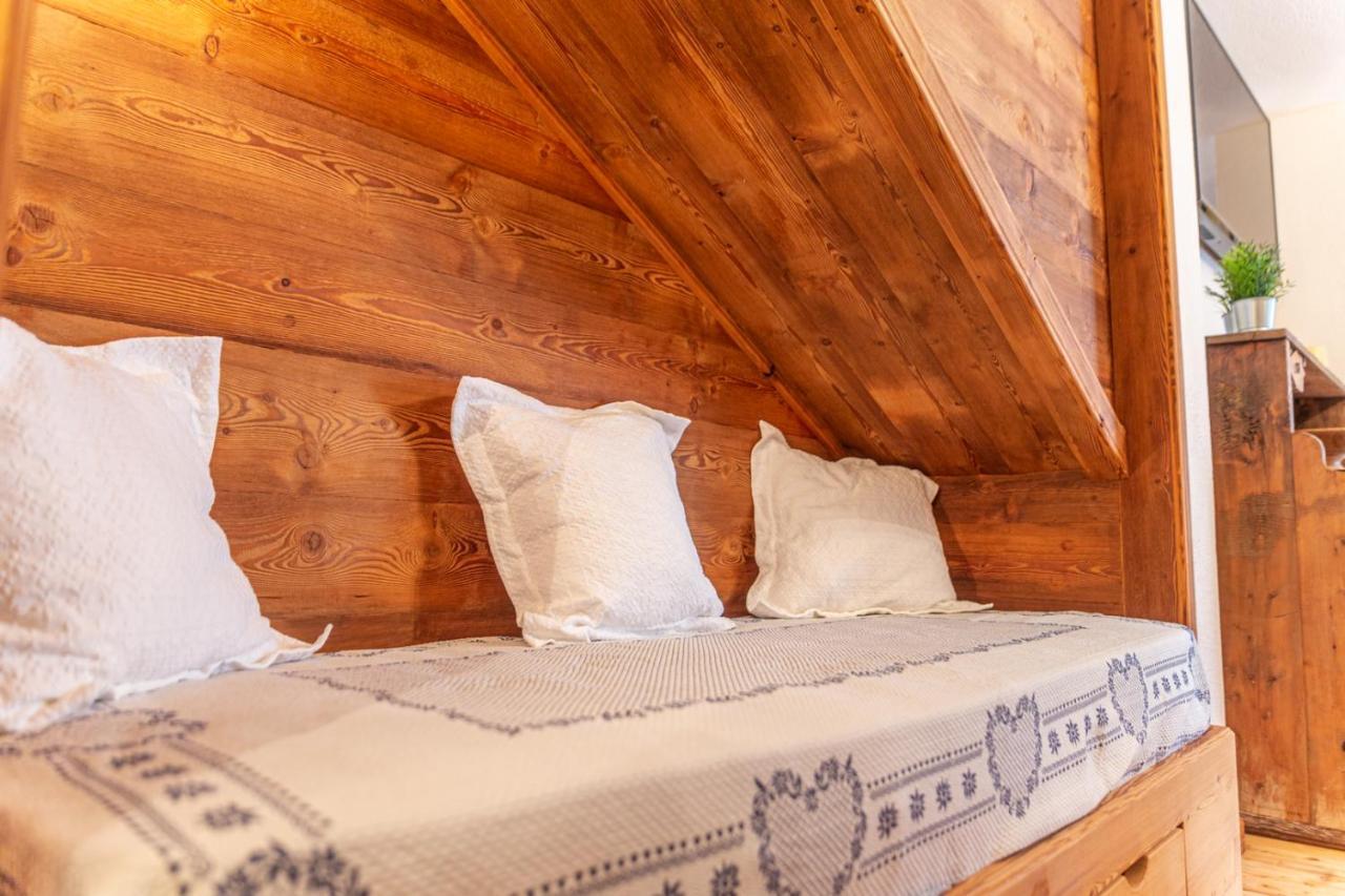 L'Atelier Du Temps - Le Petit Refuge Appartement กอนเญ ภายนอก รูปภาพ
