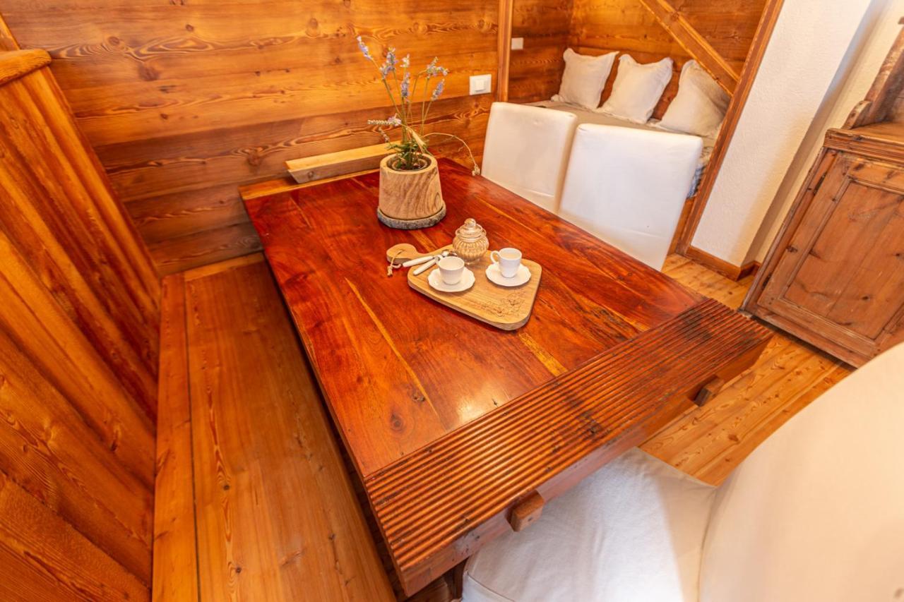 L'Atelier Du Temps - Le Petit Refuge Appartement กอนเญ ภายนอก รูปภาพ