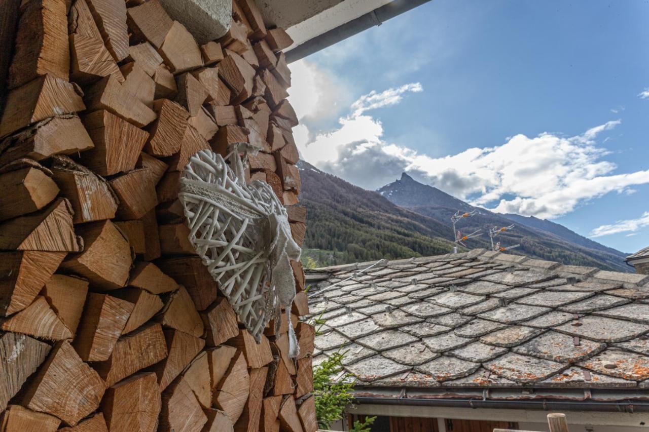 L'Atelier Du Temps - Le Petit Refuge Appartement กอนเญ ภายนอก รูปภาพ